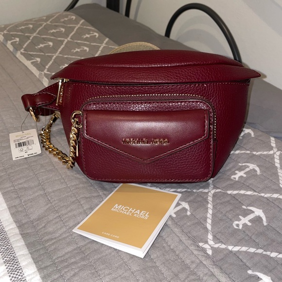 NWT Authentic MK Michael Kors Maisie Small 2-in-1 Waistpack in Oxblood Leather - Picture 2 of 12